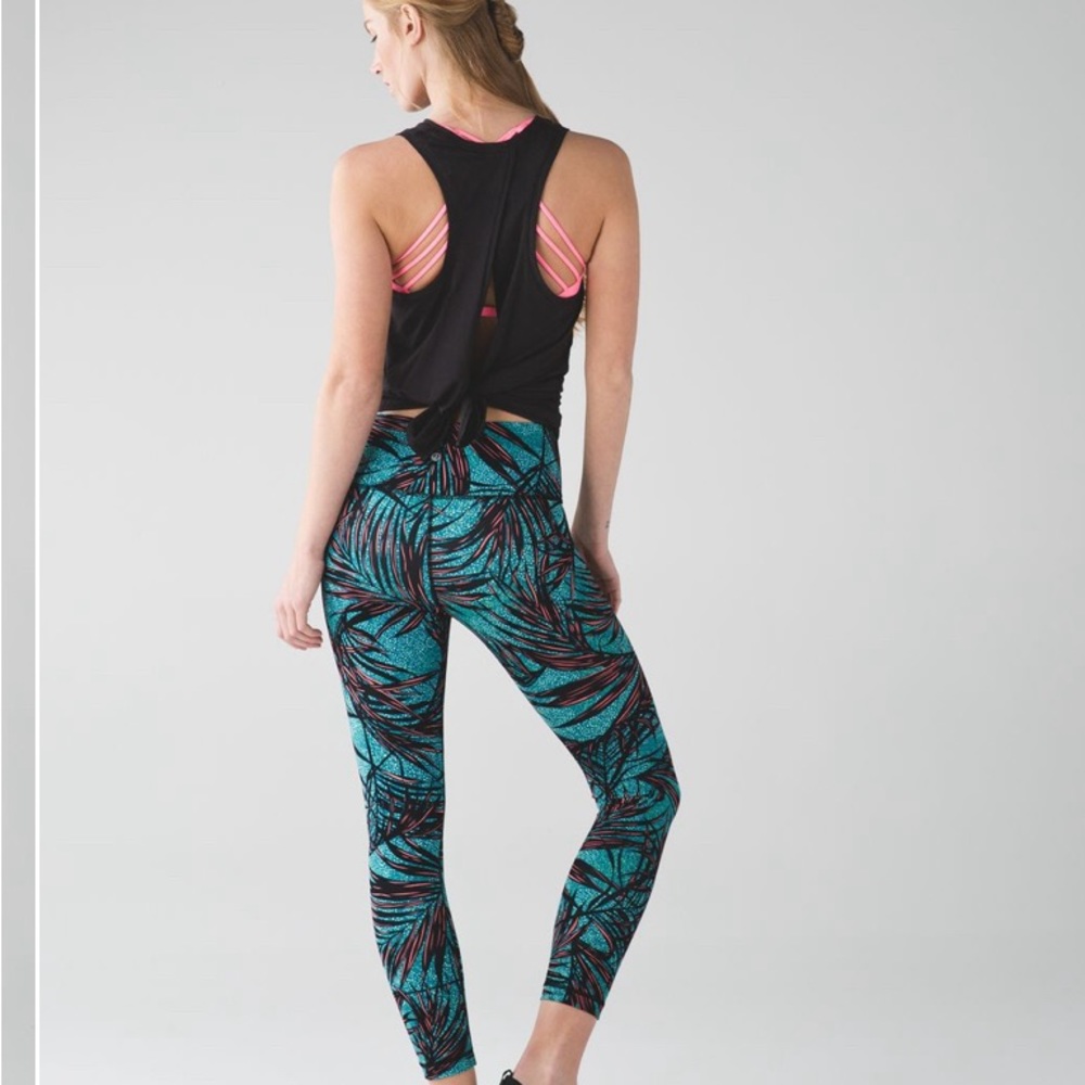 Lululemon high times 4 palm lace tofino